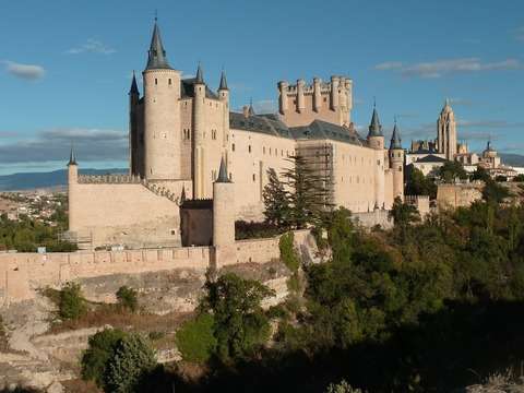 Desde Madrid: Tour de Un Día Completo a Toledo y Segovia